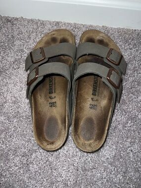 Birkenstock Unisex Two-Strap Sandals in Olive Green with Brown Footbed